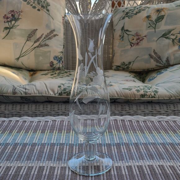 Vintage Etched Footed Pedestal Bud Vase Floral Etching Flared Top Very Elegant - Picture 2 of 9